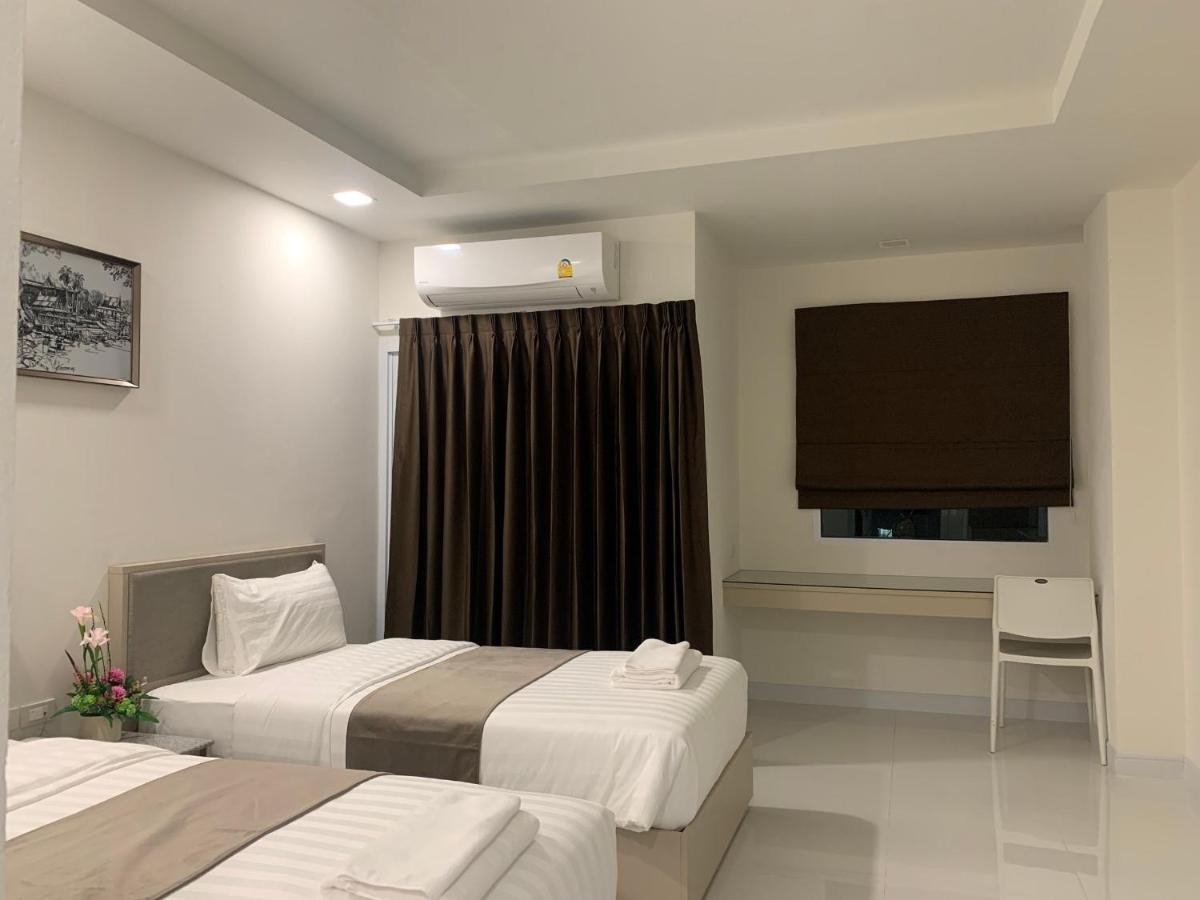 Icare Residence & Hotel Bangkok Bagian luar foto