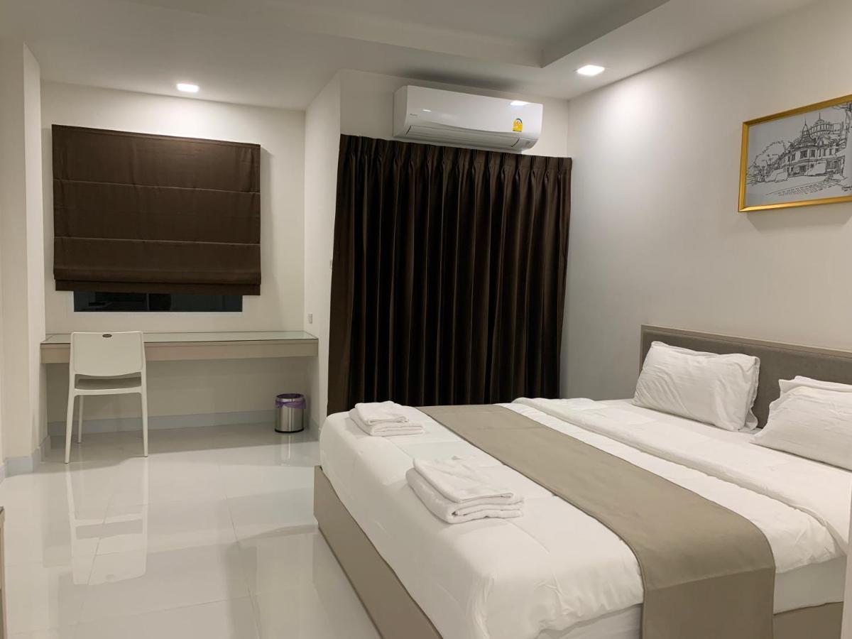 Icare Residence & Hotel Bangkok Bagian luar foto